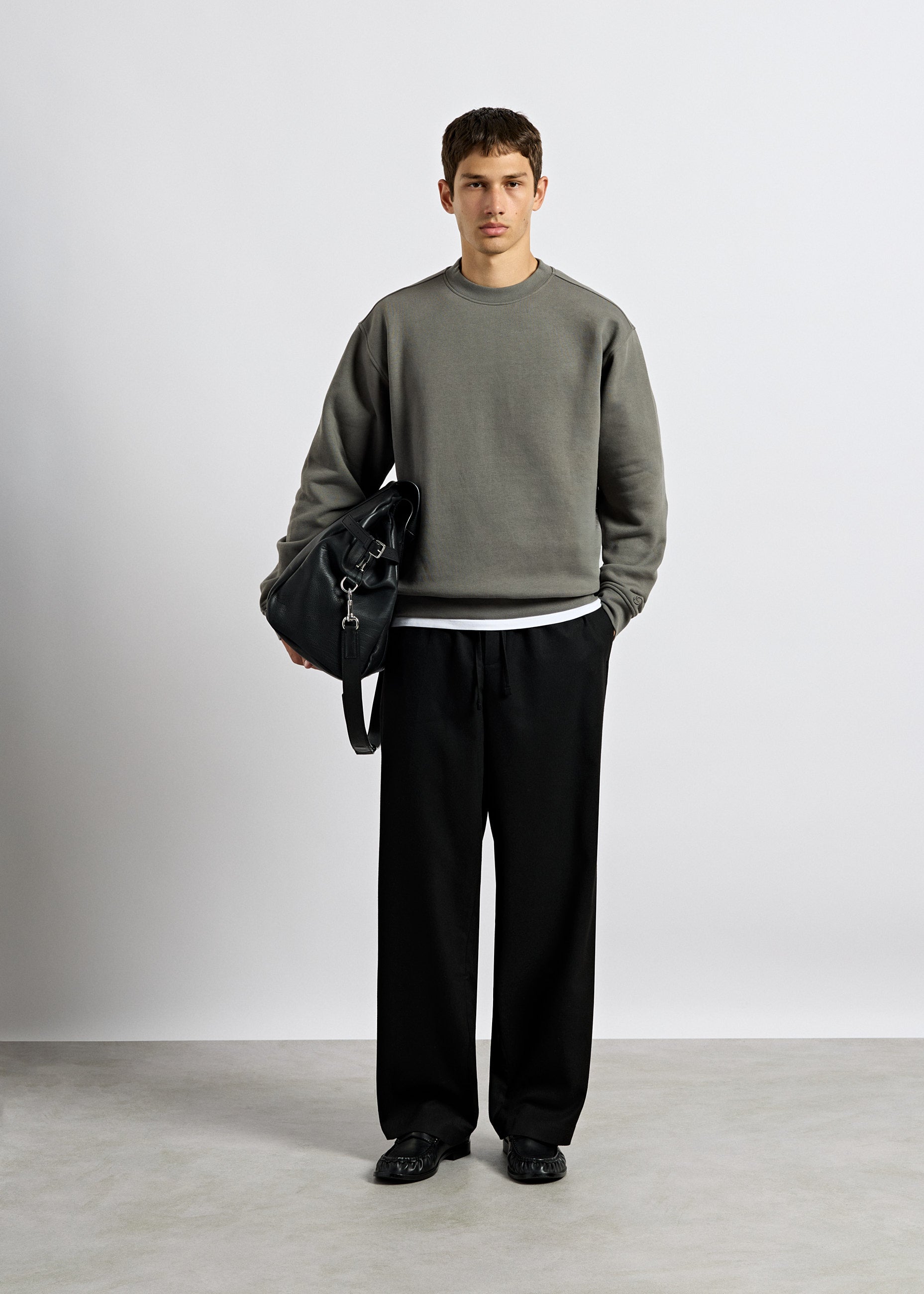 burocs-basic-crewneck-pullover-grau-regular image 7
