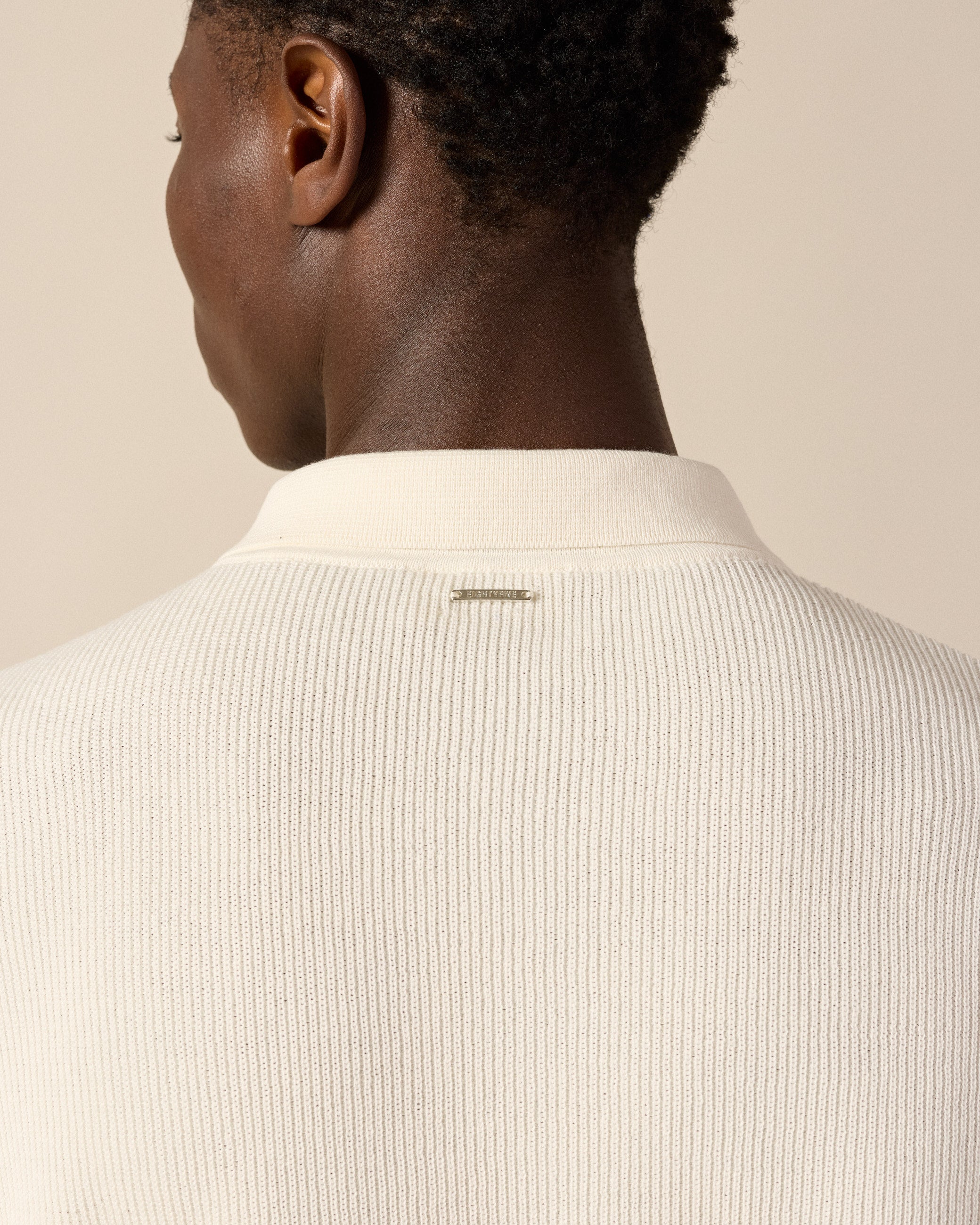 eightyfive-knit-poloshirt-off-white-baumwolle image 7
