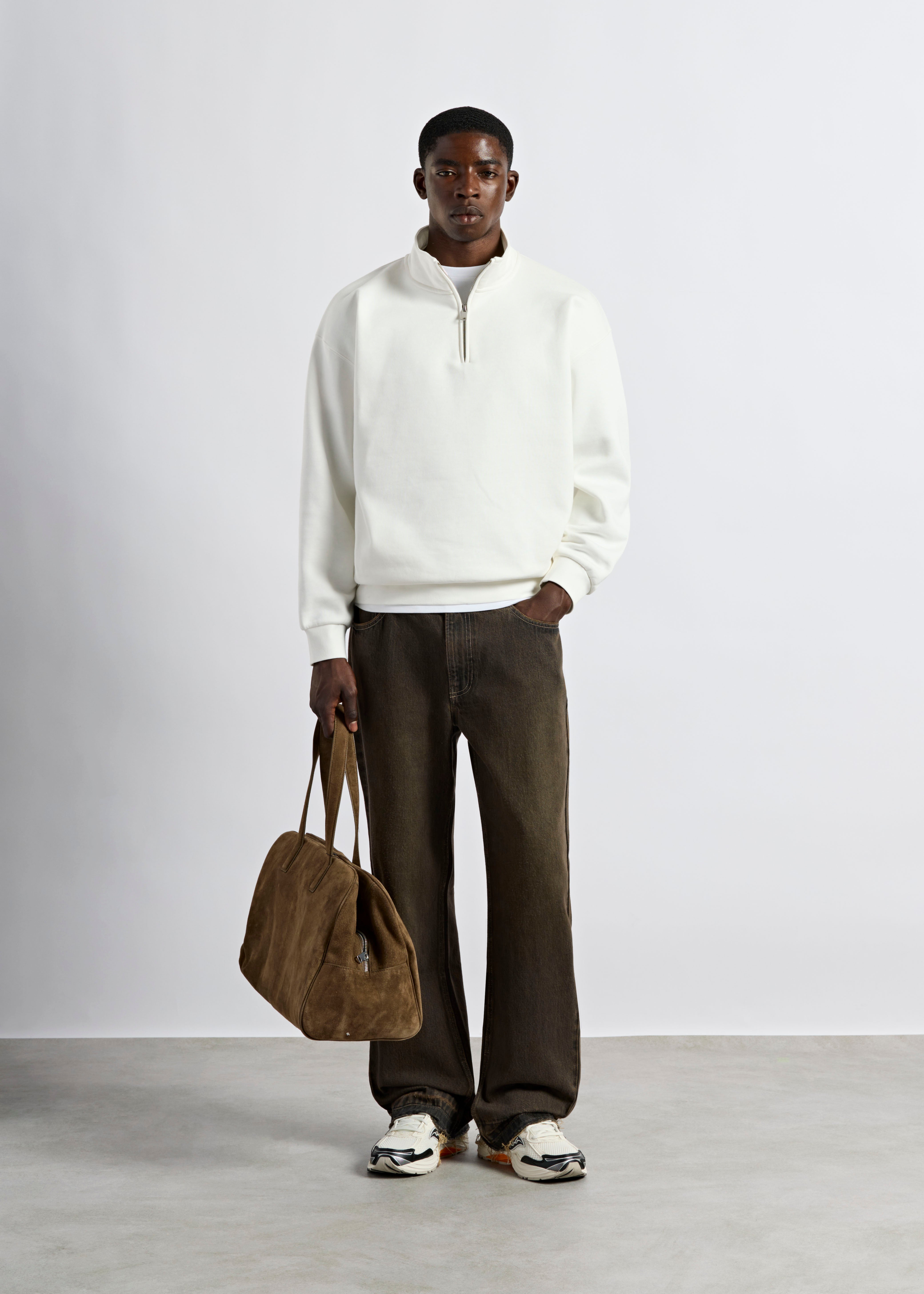 burocs-tony-flared-open-hem-jeans-mud-grey image 4