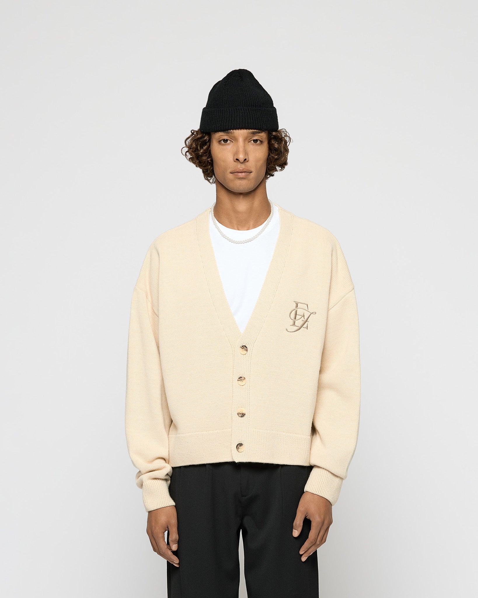 eightyfive-tops-wool-knitted-cardigan-beige-wolle image 2