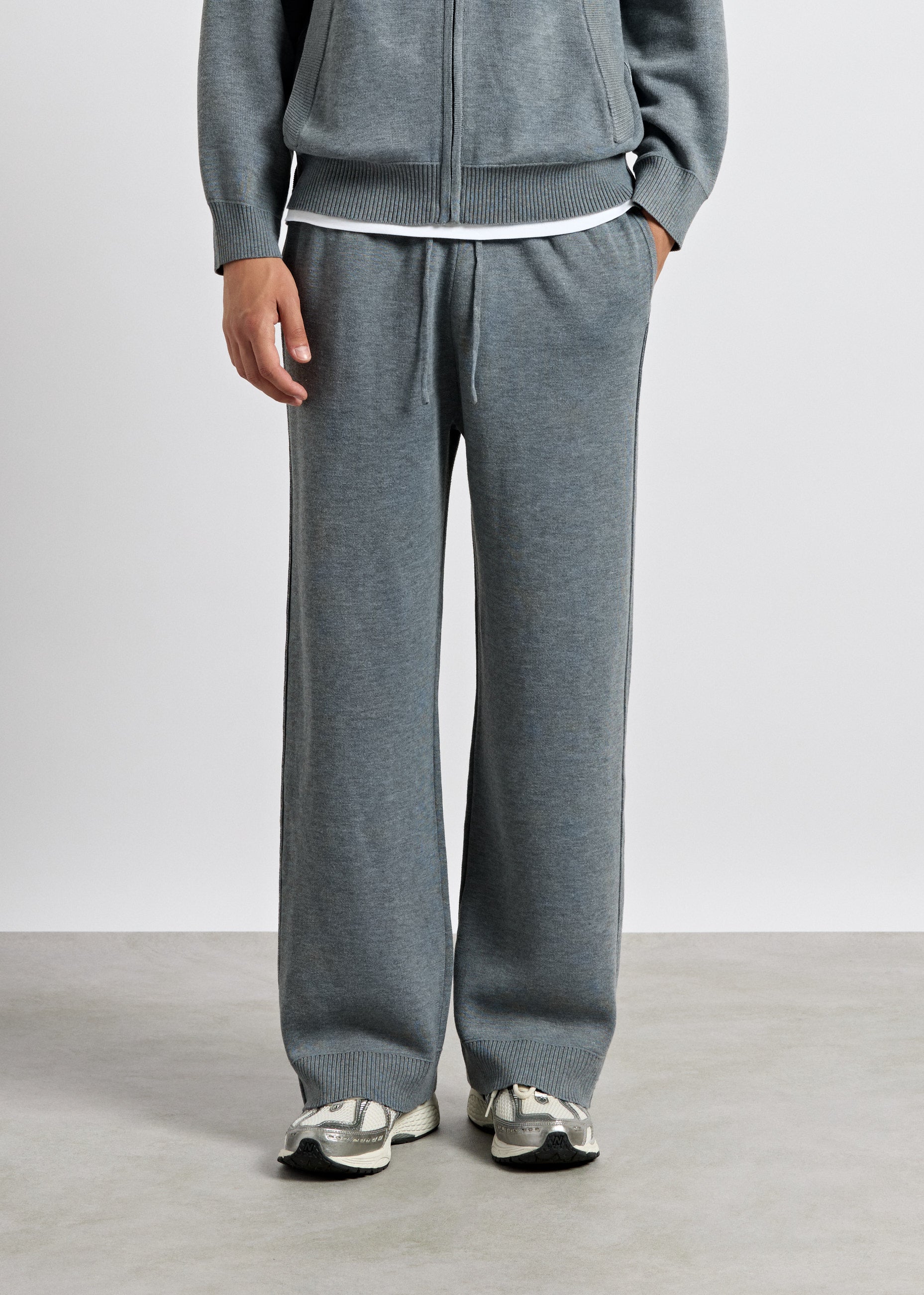 burocs-pants-knit-wide-leg-hose-grau-relaxed-fit image 3