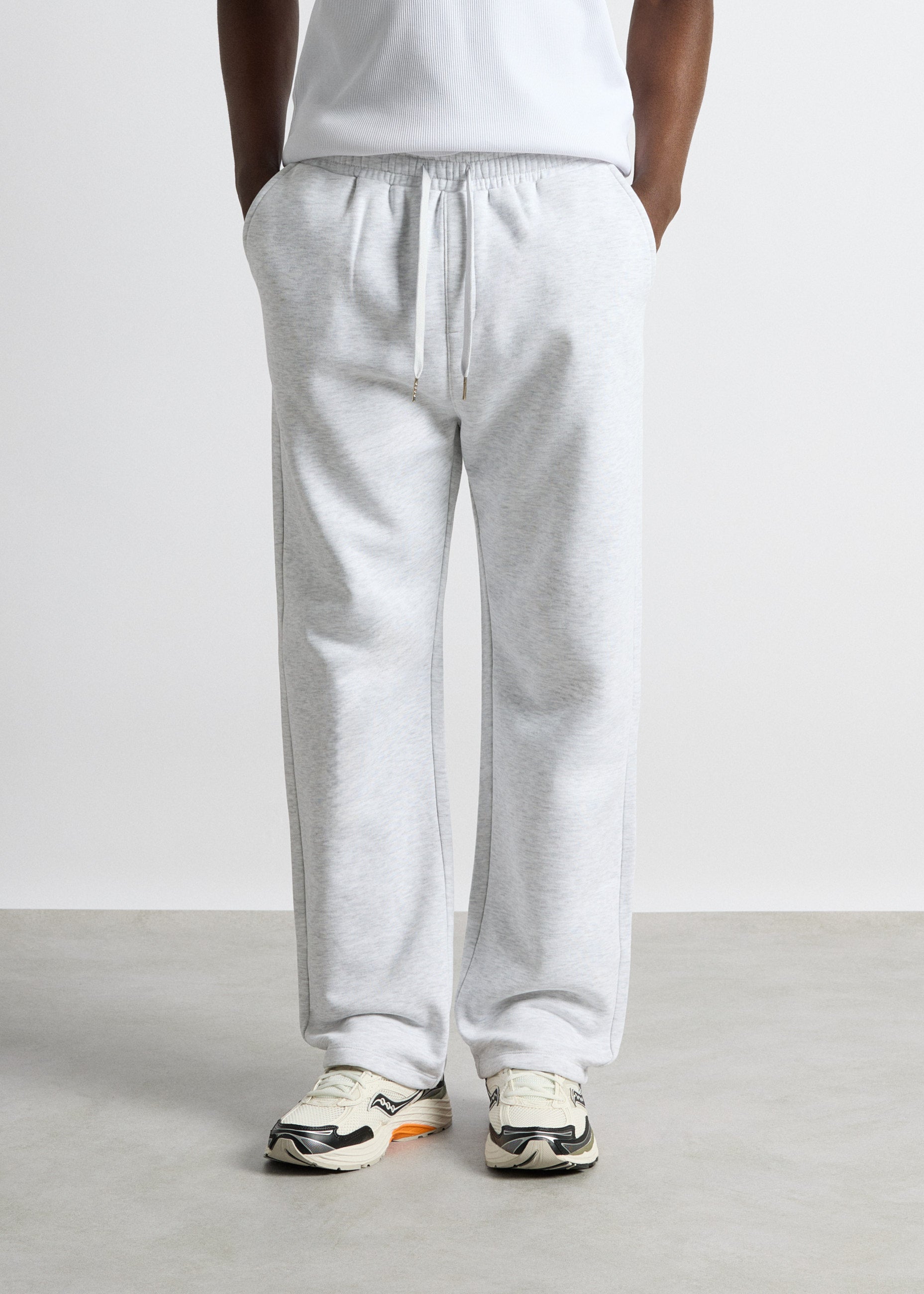 burocs-basic-sweatpants-jogginghose-ash-grey-straight-fit image 4