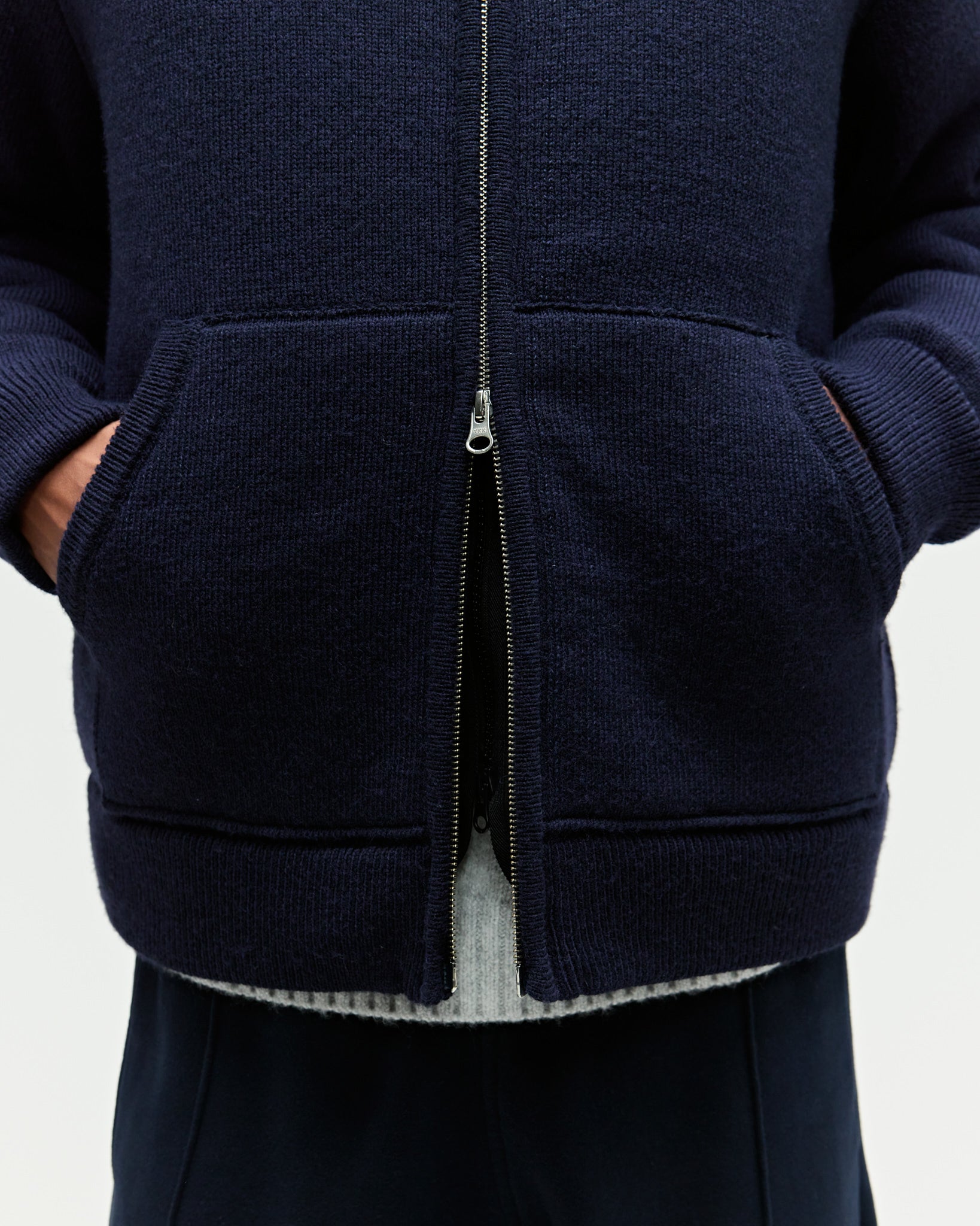 eightyfive-knitted-heavy-zip-hoodie-herren-navy-wolle image 7