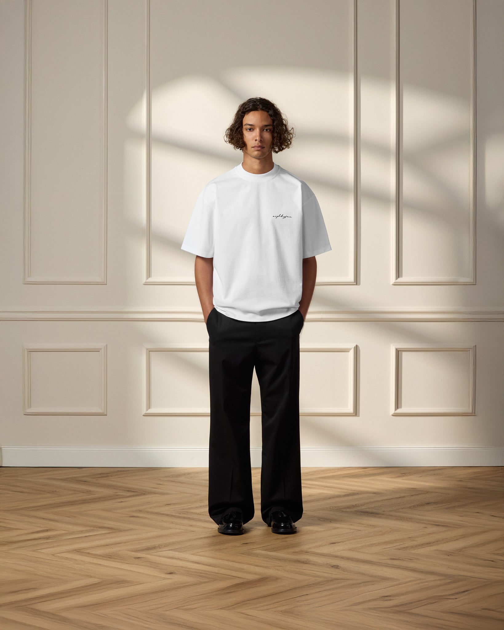 eightyfive-printed-oversized-t-shirt-white-stickerei image 4