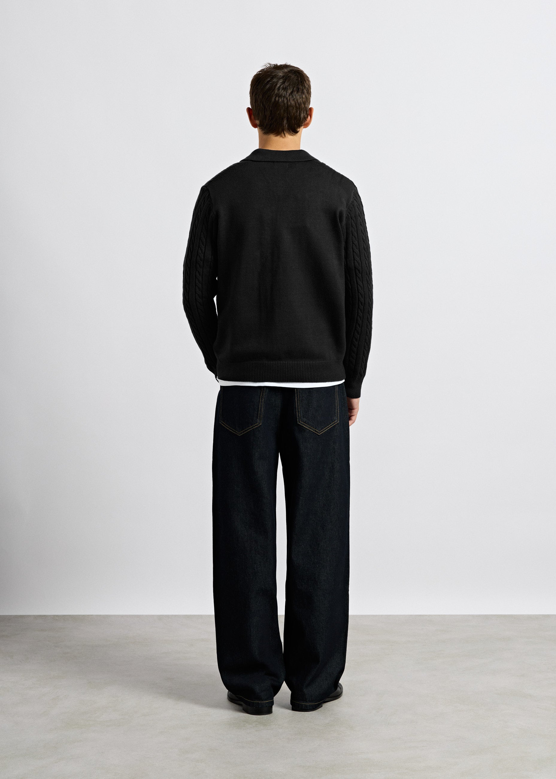 burocs-knitwear-cable-knit-polo-sweater-schwarz-regular image 5