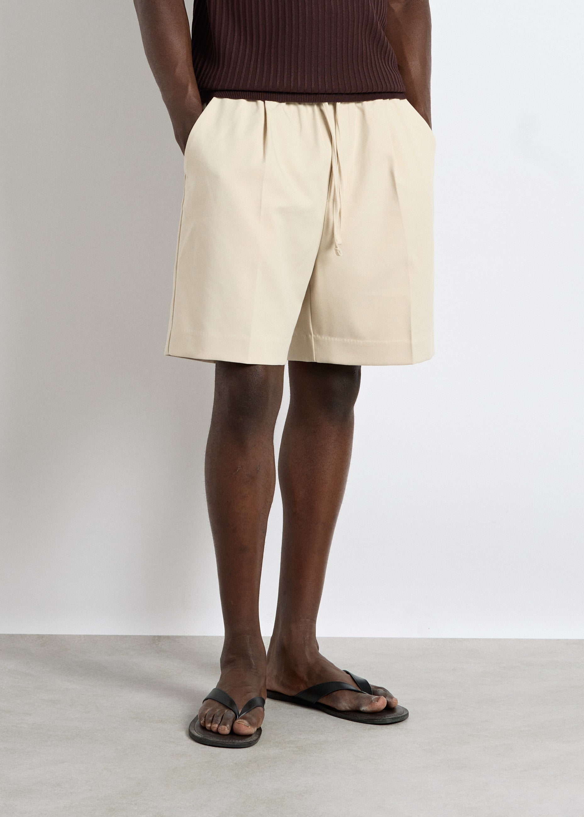 burocs-shorts-loose-drawstring-shorts-beige-relaxed-fit image 4