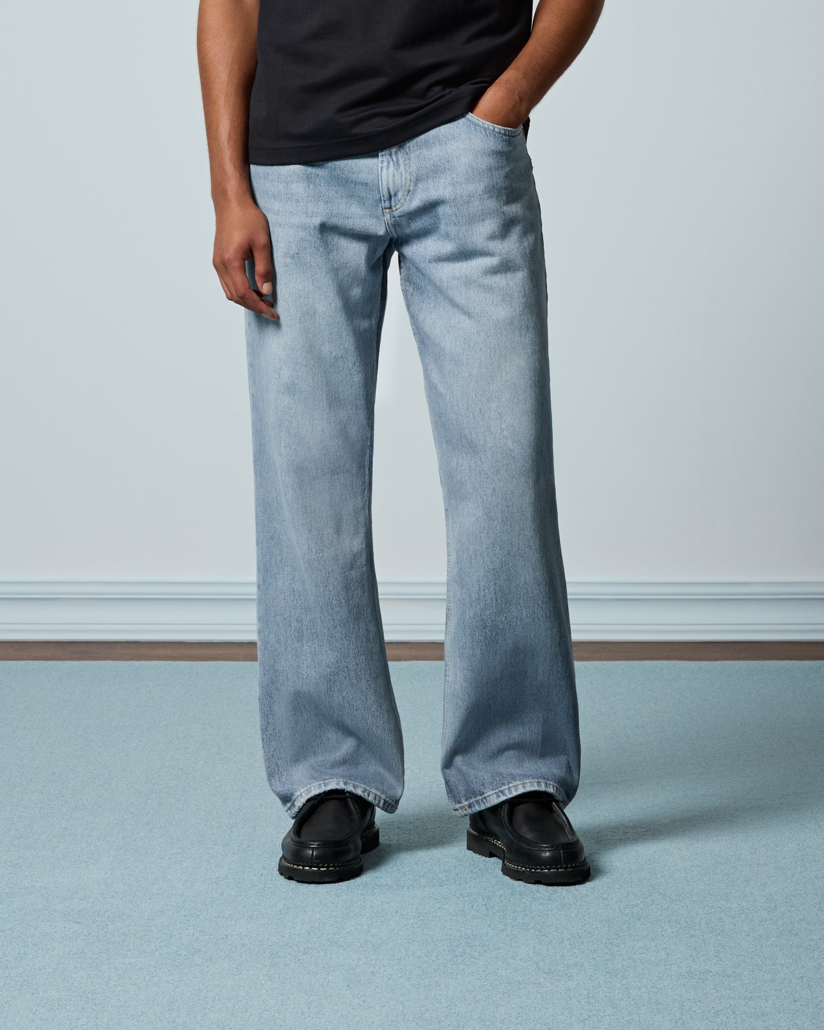 eightyfive-bottoms-flared-denim-jeans-baby-blue-flared-fit image 3