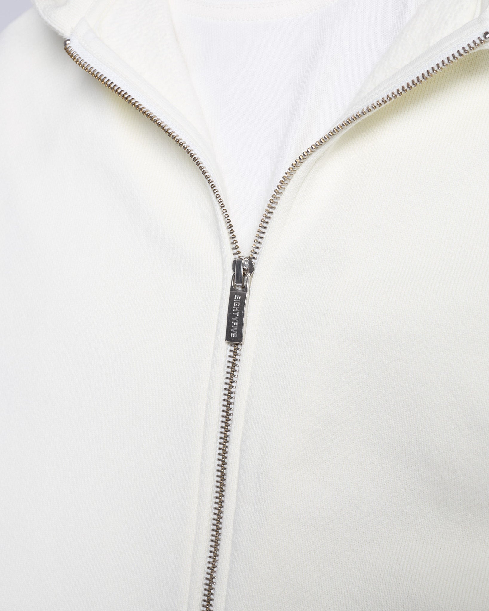 eightyfive-tops-signature-zip-hoodie-herren-off-white image 7