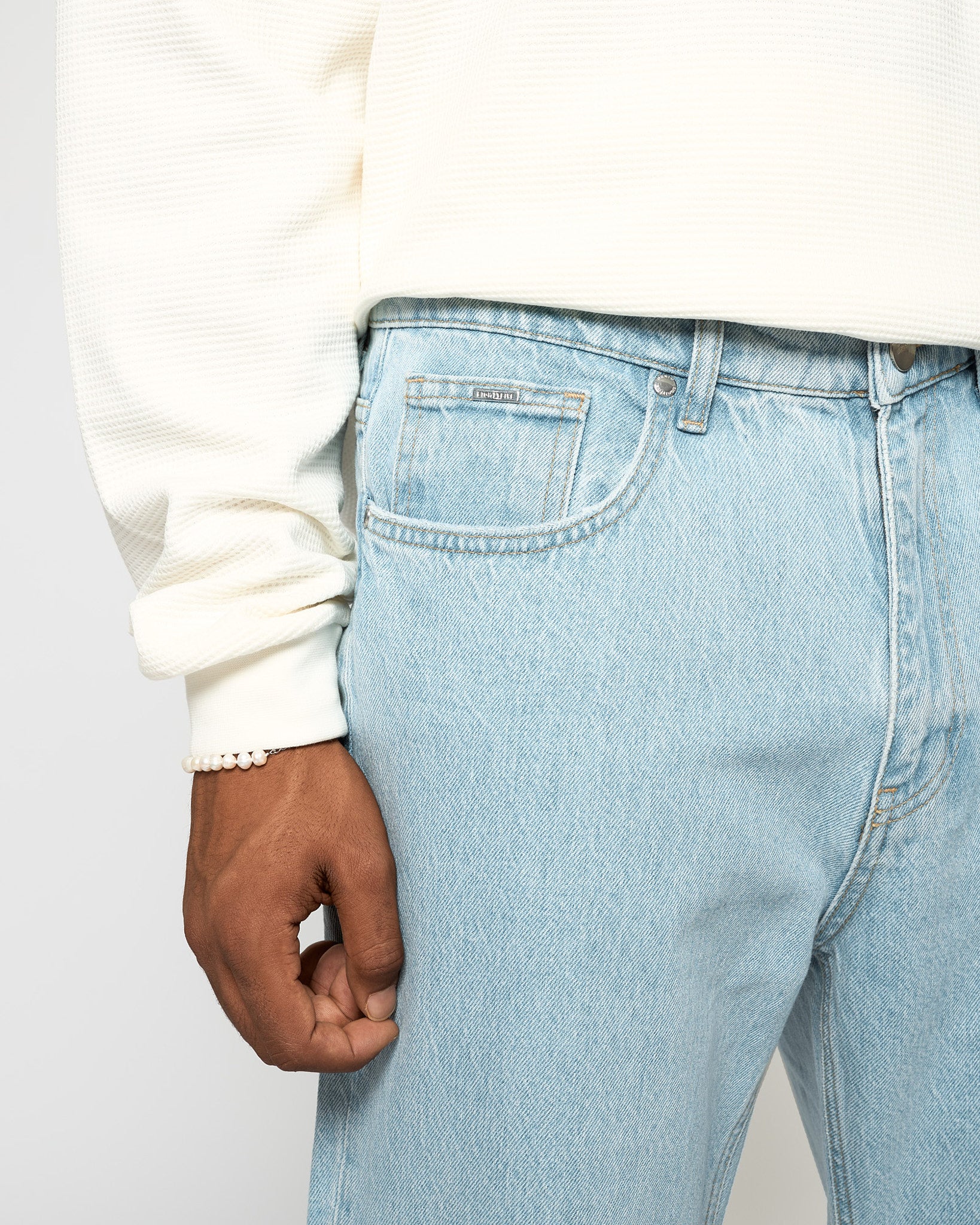 eightyfive-straight-denim-jeans-vintage-blue-straight-fit image 6