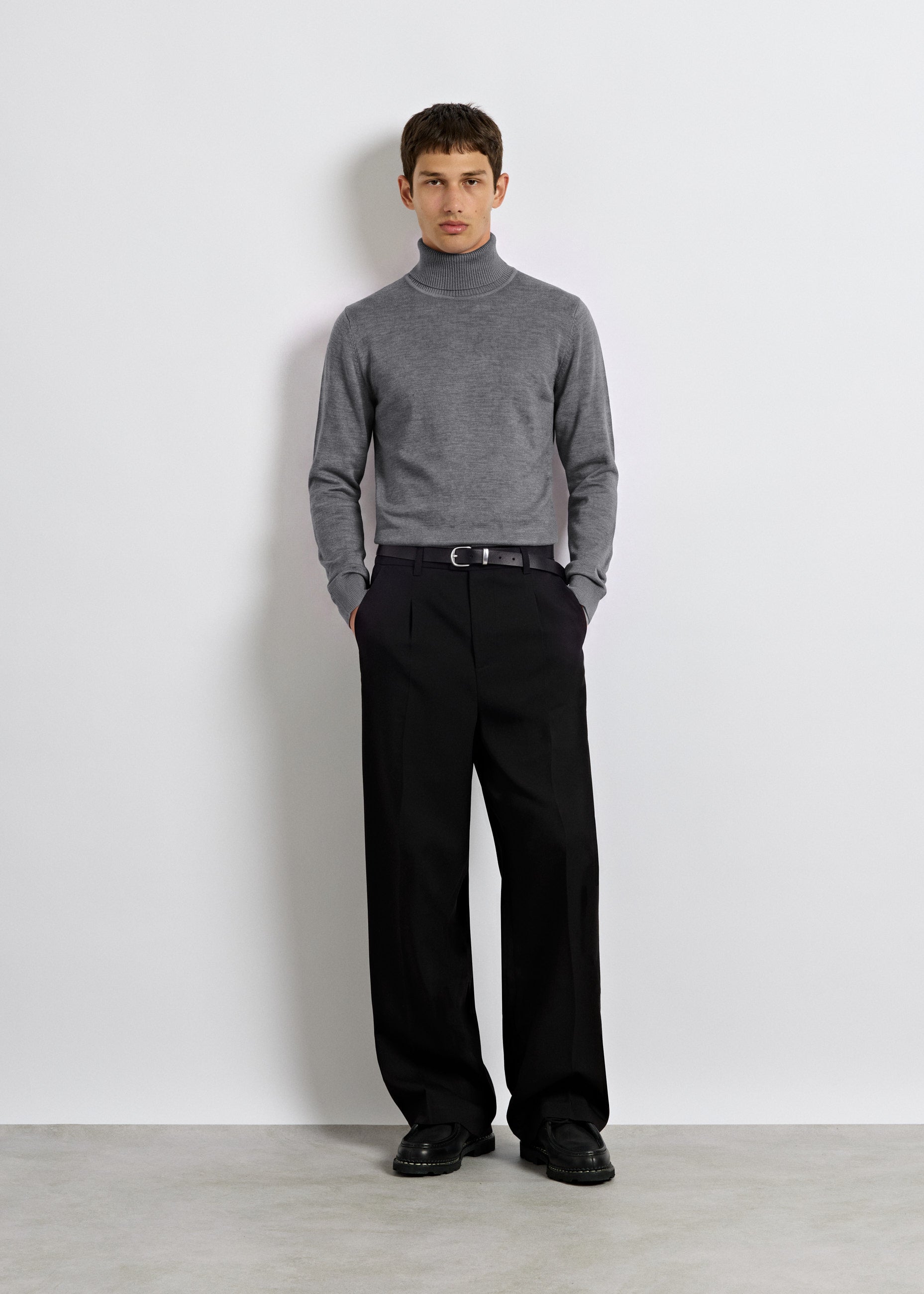 burocs-fine-knit-turtleneck-pullover-herren-grey-viskose image 4