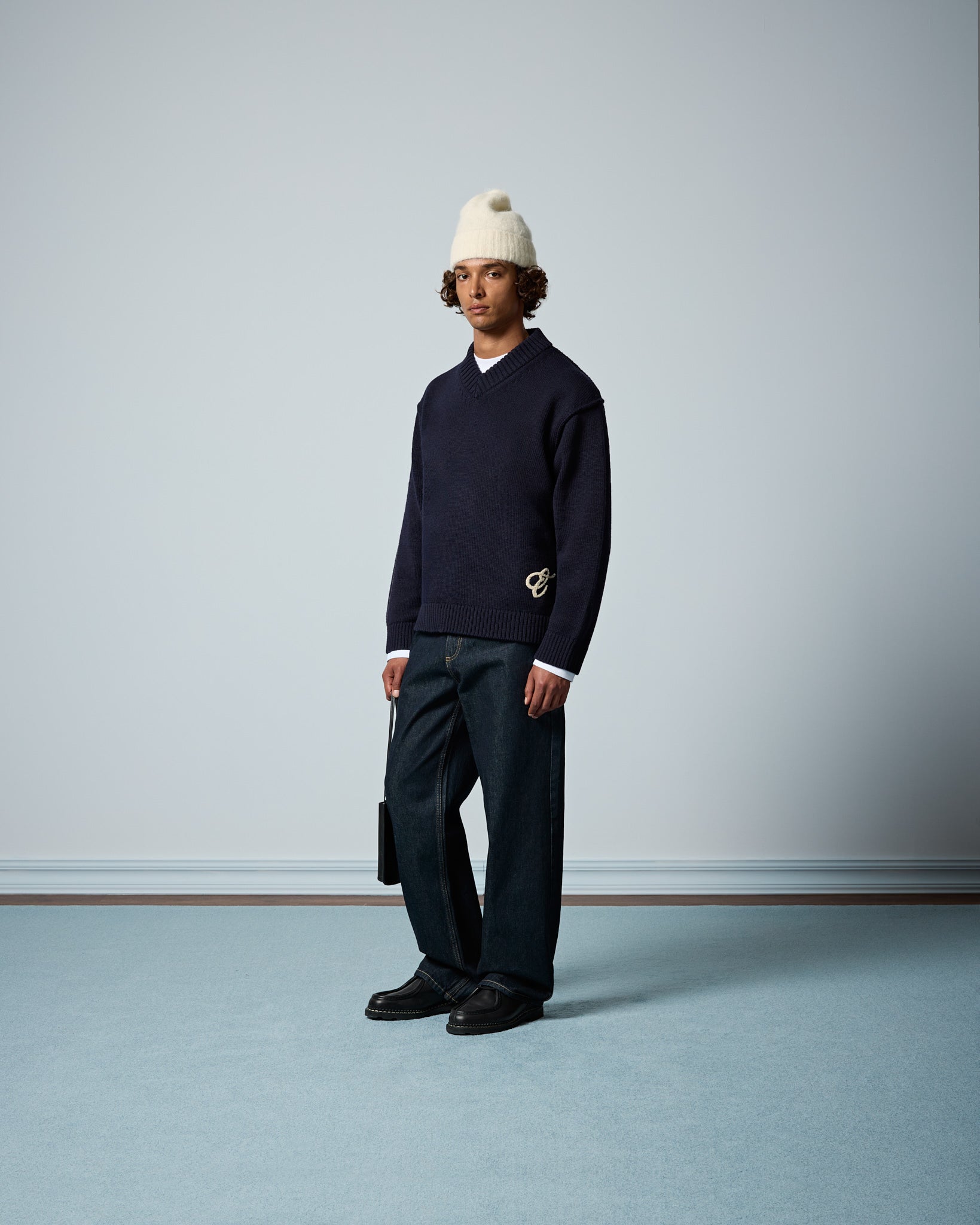 eightyfive-wool-blend-v-neck-pullover-navy-wolle image 4