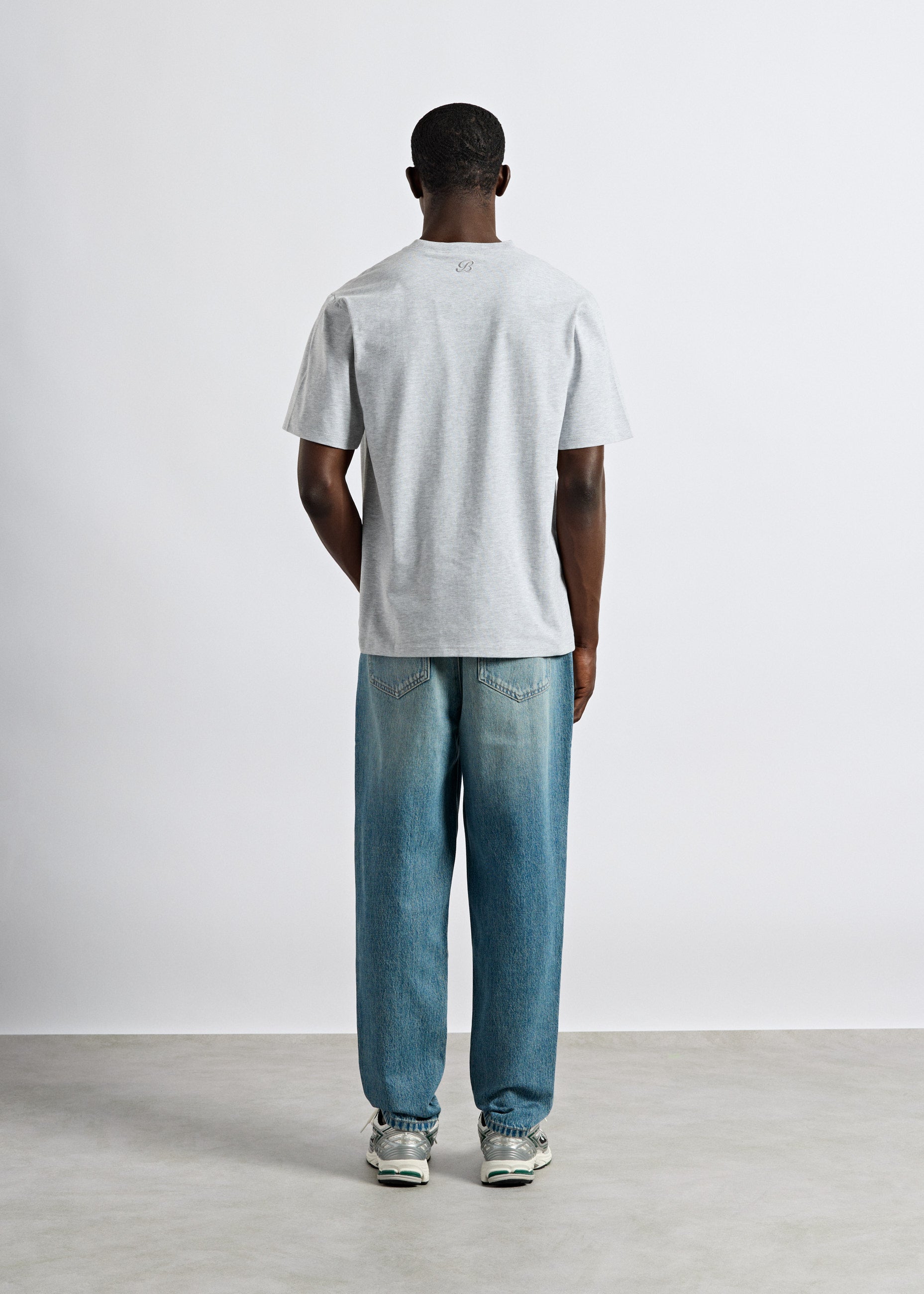 burocs-denim-matteo-tapered-jeans-washed-indigo-blue image 5