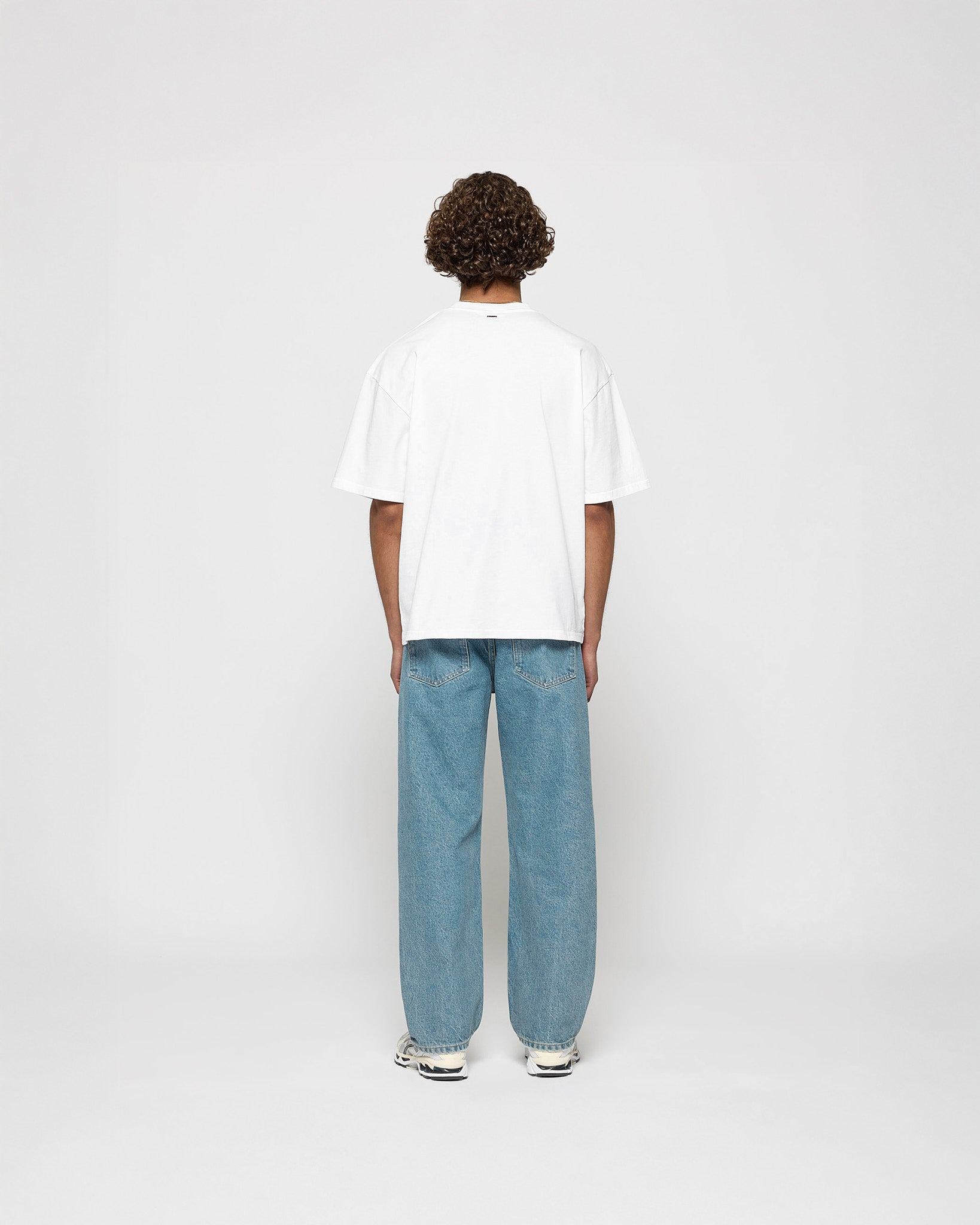 eightyfive-tops-signature-light-oversized-t-shirt-white image 6