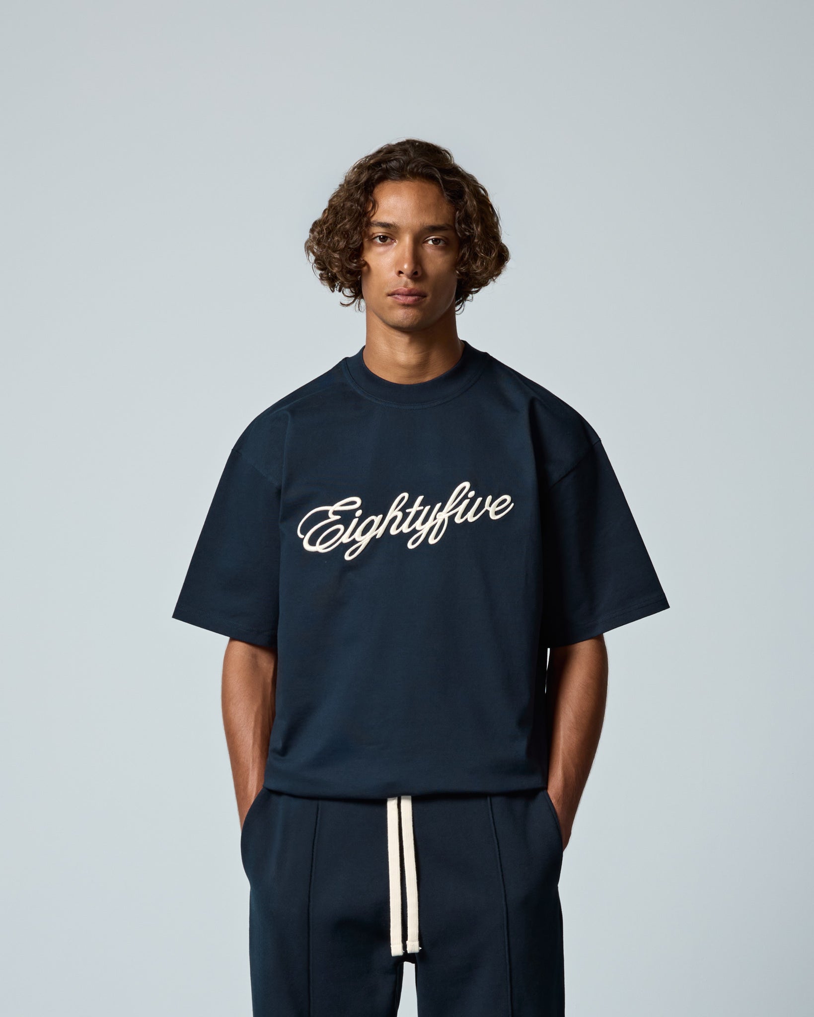 eightyfive-heavy-embroidered-t-shirt-navy-oversized image 3