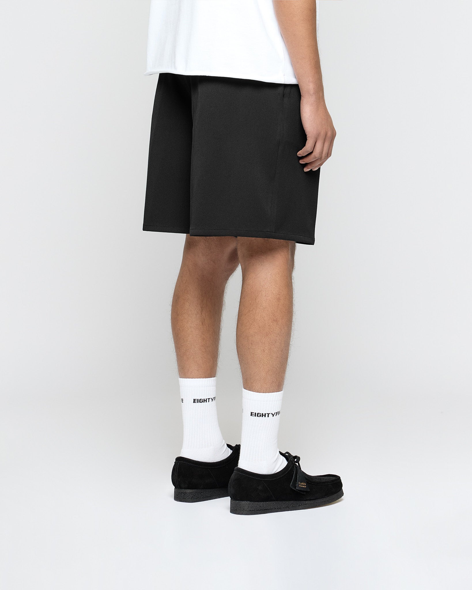 eightyfive-pleated-tailored-shorts-shorts-schwarz-regular-fit image 4